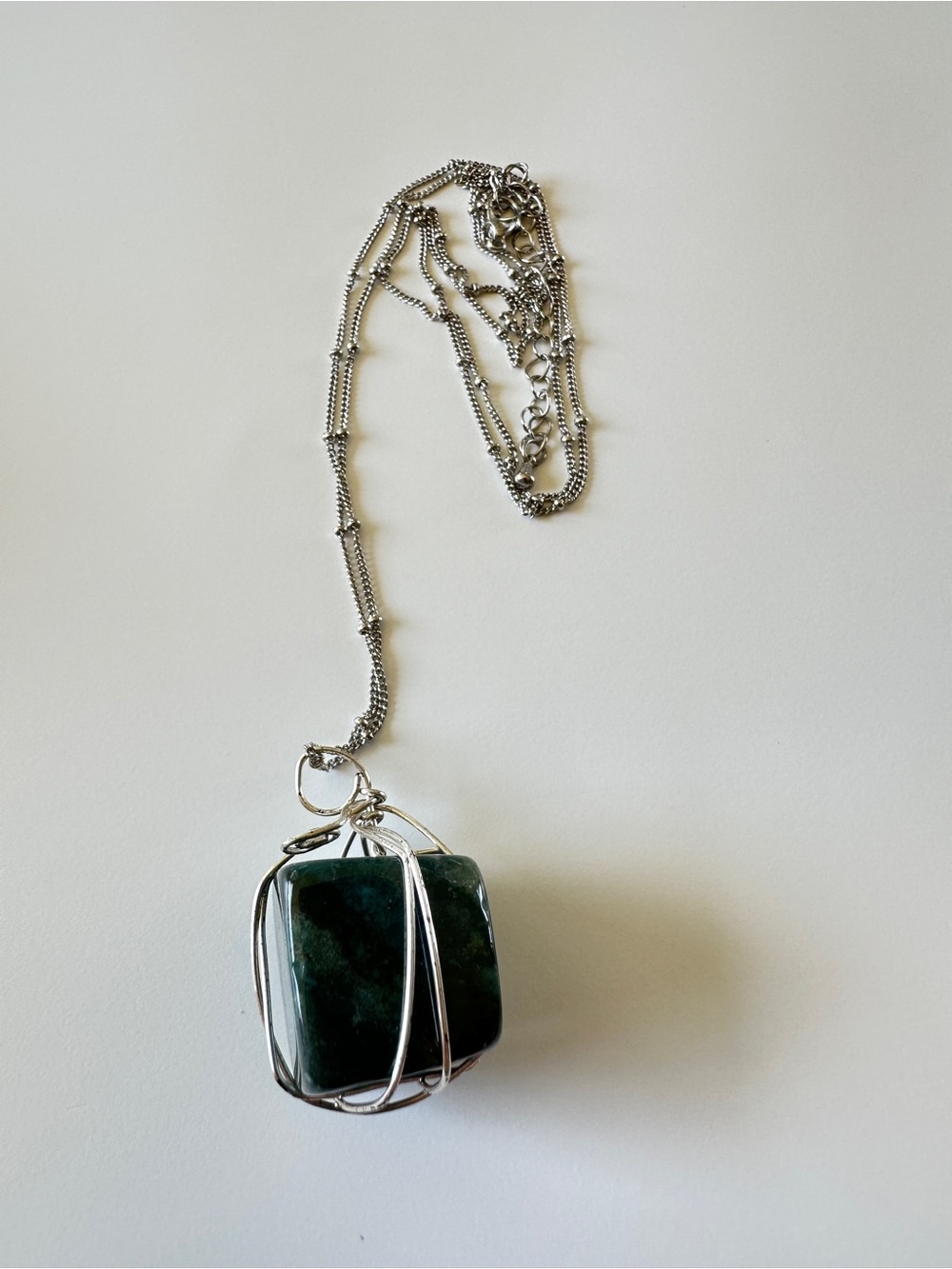 Silver Chain Pendant Necklace with Dark Green Stone